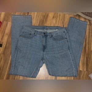 Old Navy | Lightwash blue jeans | 38x36